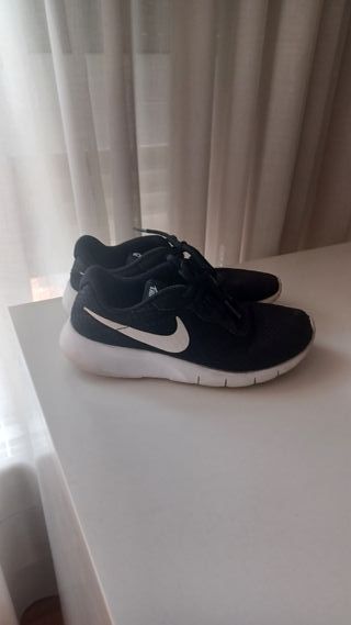 Zapatillas Nike negras talla 36