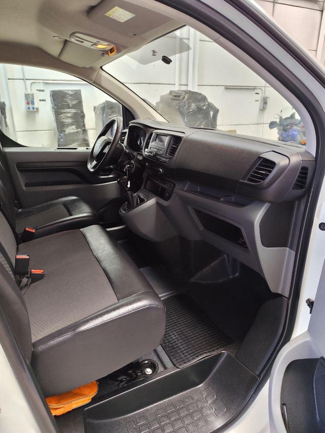 2022. Peugeot Expert 1.5 BlueHDi 120 Cv