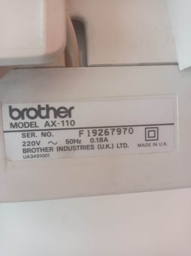 Máquina escribir Brother AX-110