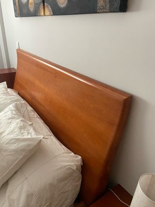 Cama de matrimonio, estructura con cabecero