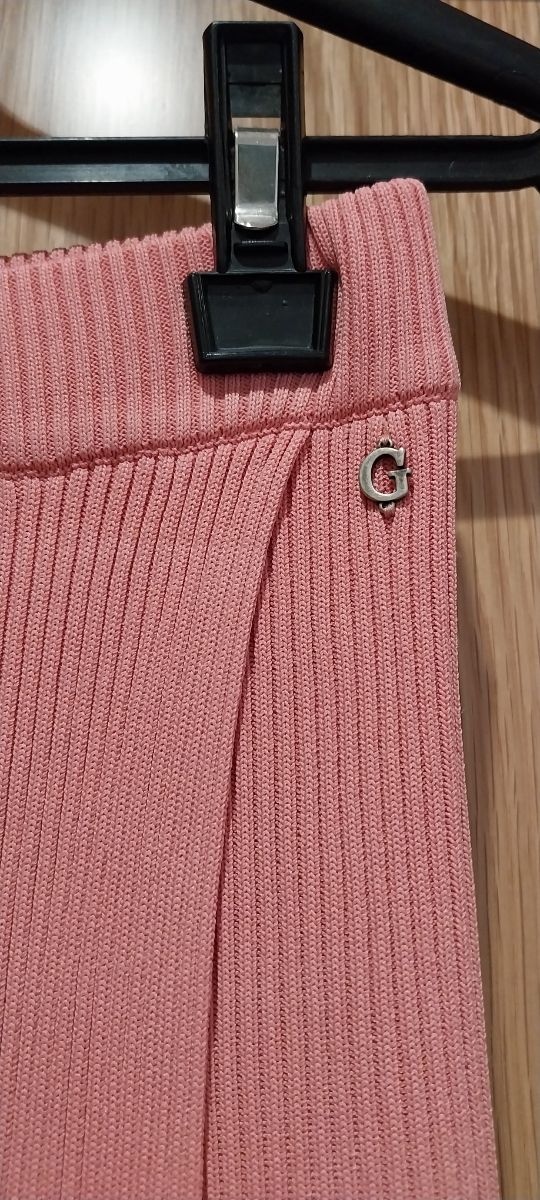 Saia lápis Guess rosa