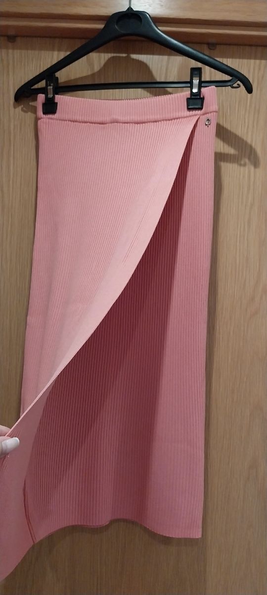 Saia lápis Guess rosa