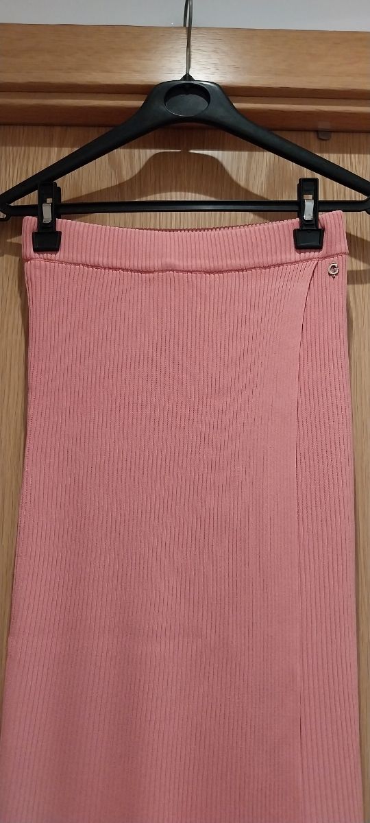 Saia lápis Guess rosa
