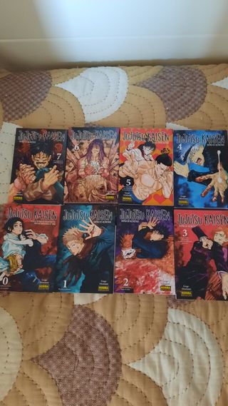 Lote 8 mangas Jujutsu Kaisen