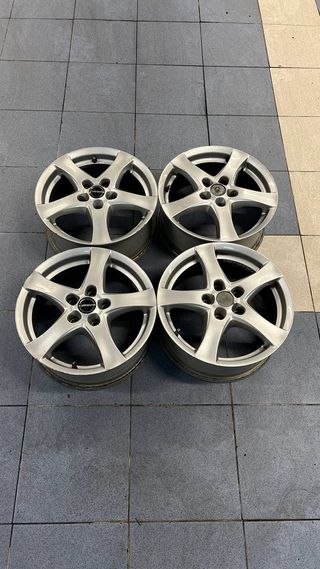 4 llantas R16 usadas