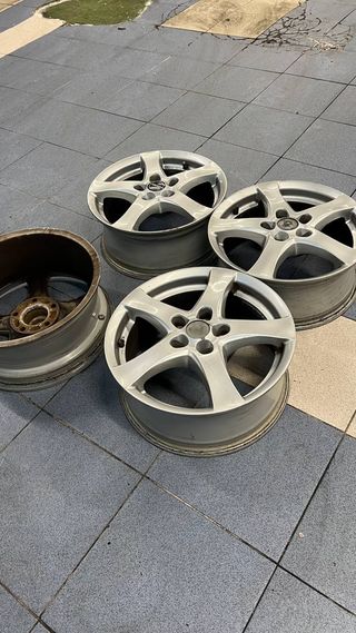 4 llantas R16 usadas