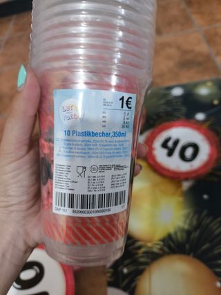 40 cumpleaños: pancarta, guirnalda y vasos