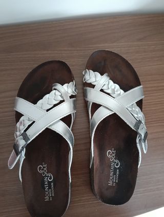 Sandalias Mountain Sole Plata - 39