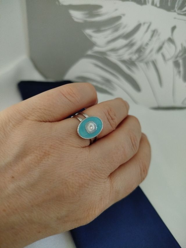 Anillo turquesa claro de acero inoxidable