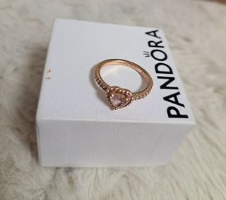 Anillo Pandora corazón rosa
