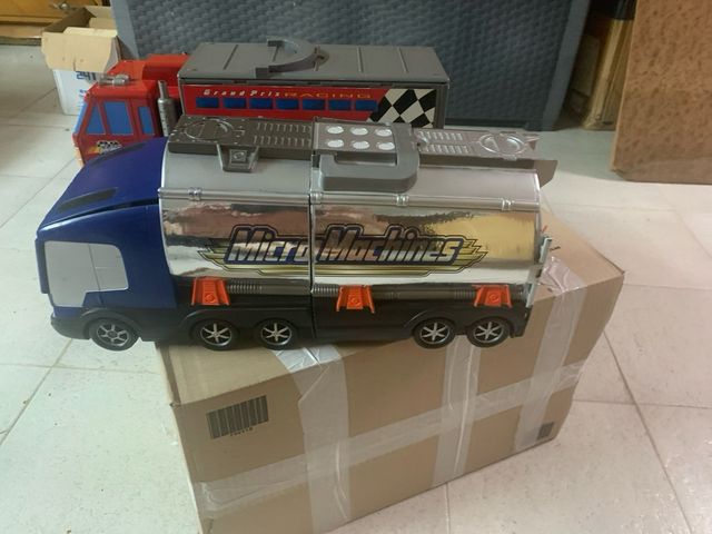 Micro Machines Grand Prix Camión,dos camiones