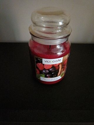 Candela profumata Vicinoate Frutti di Bosco