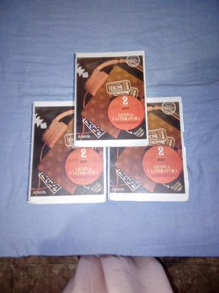 Vendo libros 2 ESO del Virgen de la Victoria