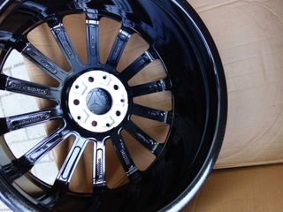4 Llantas 19" Mercedes Benz AMG ORIGINALES A B CLA