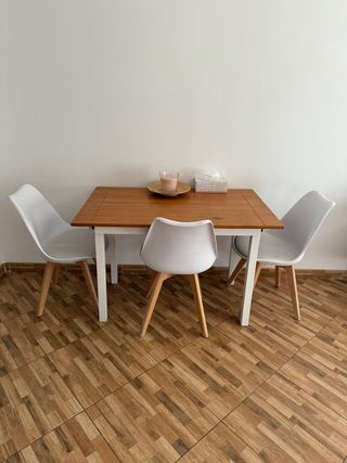 Mesa comedor madera + 4 sillas