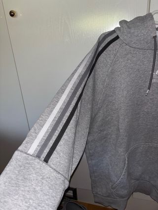 Sudadera Adidas gris