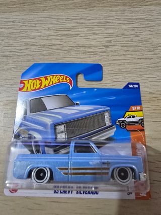 Hotwheels '83 Chevy Silverado