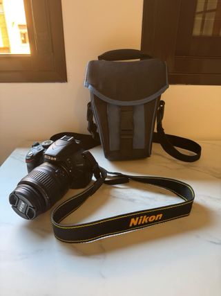 Nikon D3200 + Accesorios