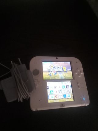 Nintendo 2DS Blanca - Consola Portátil