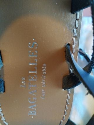 Sandalias planas cuero verde, plata y verde