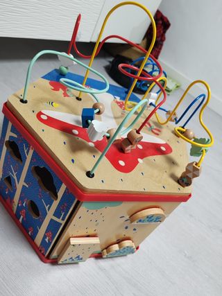 Cubo actividades Montessori Small Foot