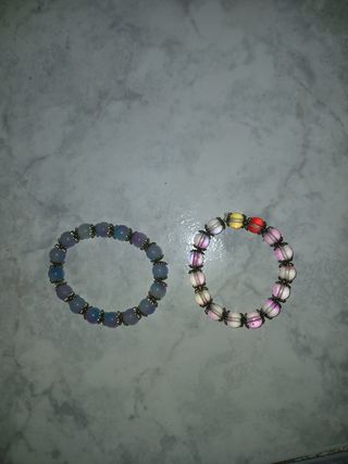 Pulseras: 2uds. Azul, rosa con hilo de silicona.