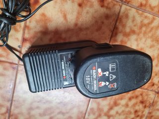 Cargador Black&Decker 18V