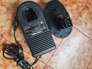 Cargador Black&Decker 18V