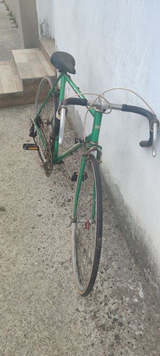 Bicicleta carretera BH vintage
