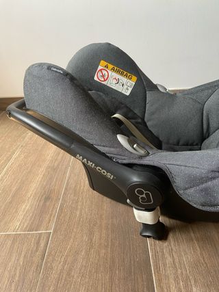 Maxi-Cosi Cabriofix + Adaptadores Bugaboo