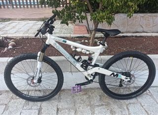 Commencal Meta 4.3 MTB - incluye pedales El Gallo 