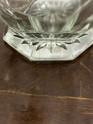 Caraffa in vetro trasparente