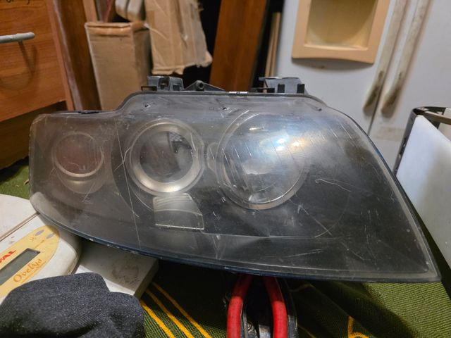 Farol direito  Xénon Audi A4 - B6 cabri