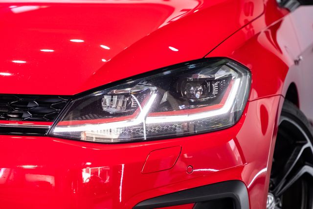 VOLKSWAGEN GOLF GTI TCR (2019)