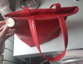 Bolso de hombro fucsia Almatrici