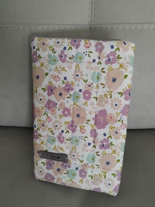 Funda acolchada flores