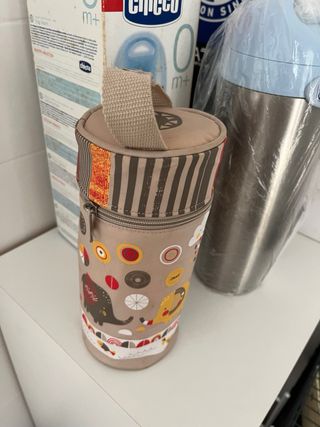 Termo Chicco + funda biberones