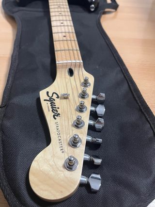 Guitarra eléctrica Squier Stratocaster