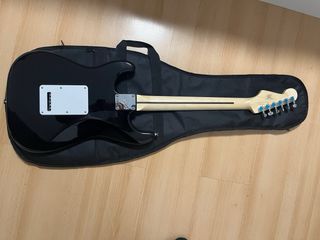Guitarra eléctrica Squier Stratocaster