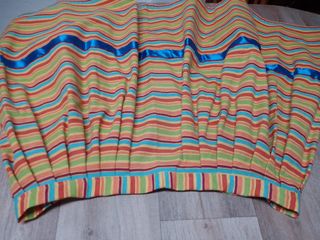 Falda multicolor baile regional
