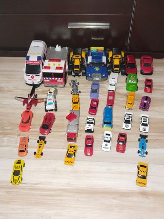 Colección de coches de juguete