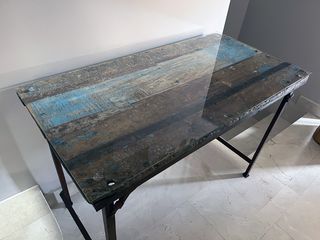 Mesa consola vintage con cristal