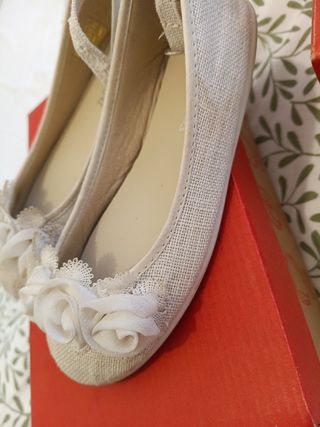 Zapatos Chicco niña beige talla 31 y 32 
 1puesta