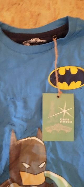 2 Sudaderas y 1 camiseta