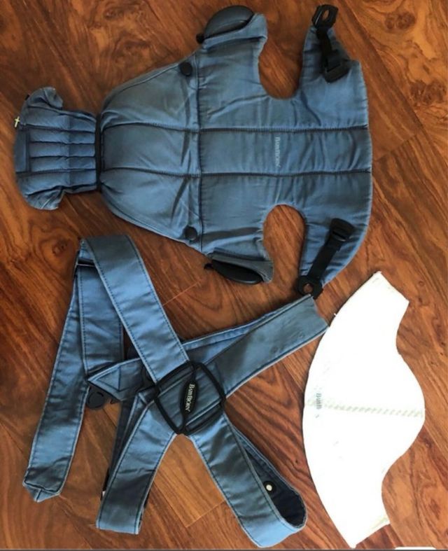 Babybjörn Mini Portabebés + Protector