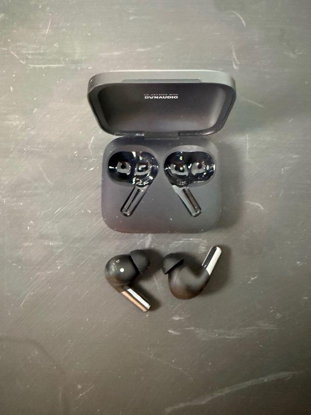 OnePlus Buds Pro 2 - Auriculares negros