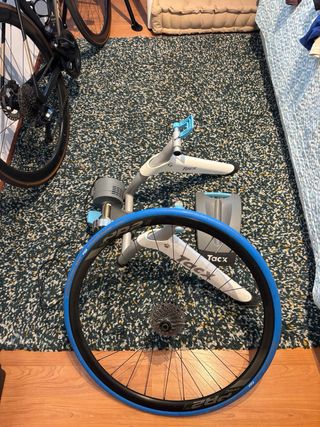 Rodillo Tacx flow bicicleta