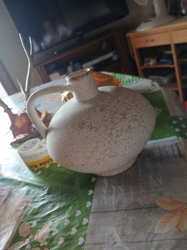 Brocca in terracotta vintage