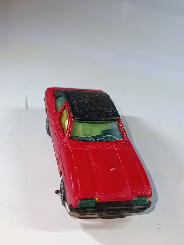 FORD CAPRI 1/64 MAJORETTE
