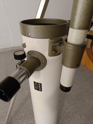 Telescopio Skymaster 900mm


